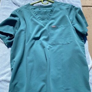 Figs Hydrogreen Scrub Top and Bottoms